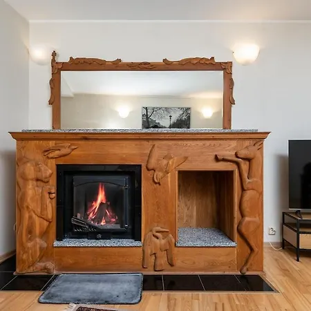 5 Min From Port - Free Private Parking - 1br Korter