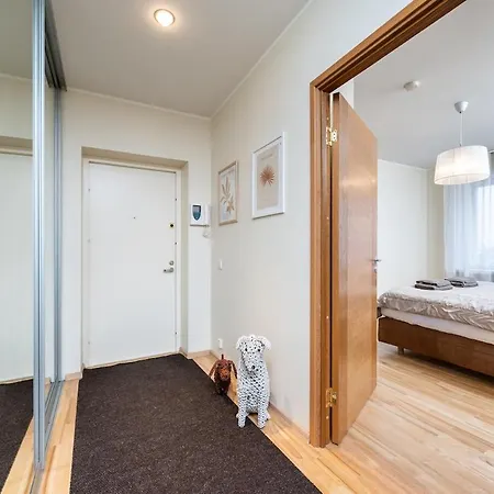 5 Min From Port - Free Private Parking - 1br Apartman