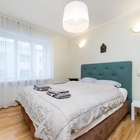 Apartment 5 Min From Port - Free Private Parking - 1br Reval