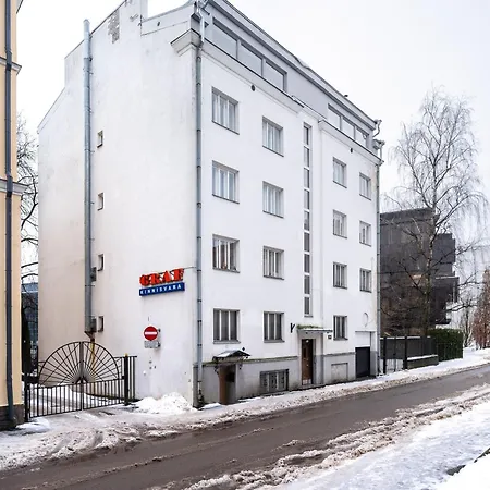 5 Min From Port - Free Private Parking - 1br * Reval
