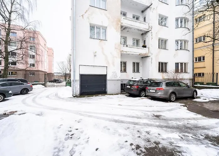 Apartmán 5 Min From Port - Free Private Parking - 1br