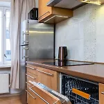 5 Min From Port - Free Private Parking - 1br * Talin