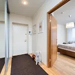 5 Min From Port - Free Private Parking - 1br Apartamento