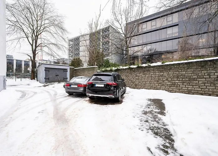 Апартаменты 5 Min From Port - Free Private Parking - 1br